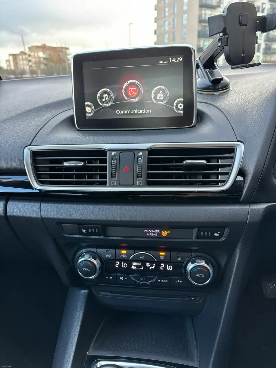 Mazda Mazda3 2016 - Image 2