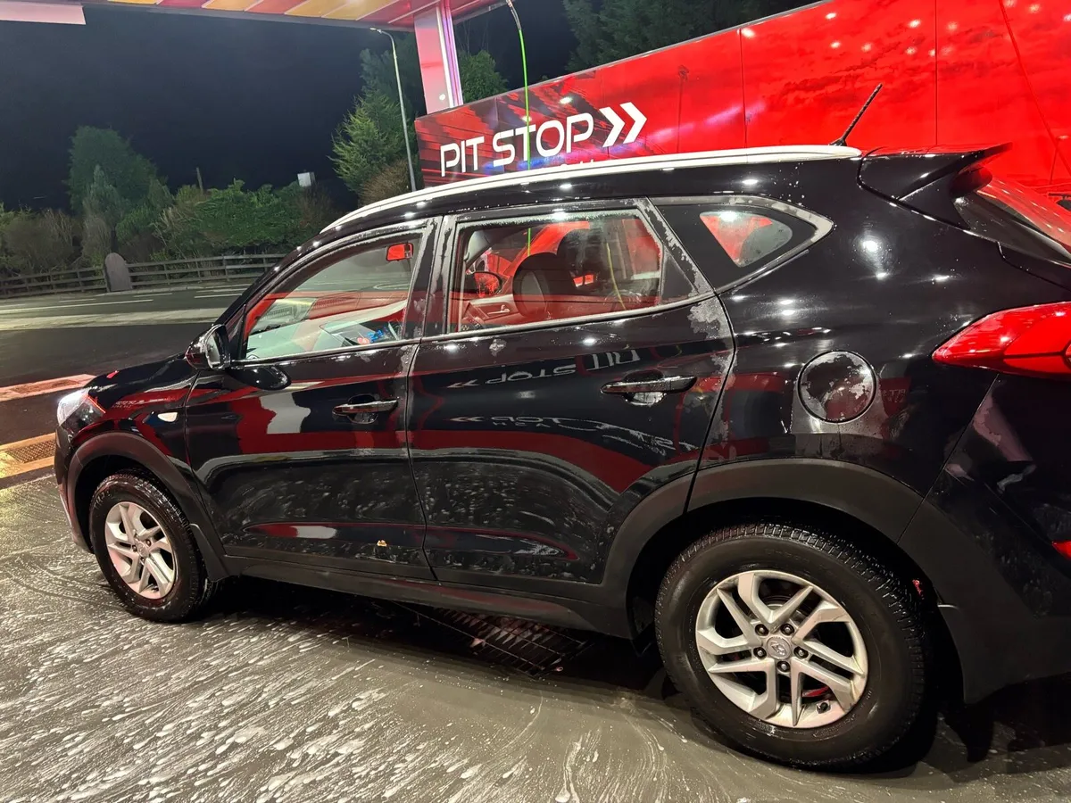 161 Hyundai Tucson 1.7 - Image 4