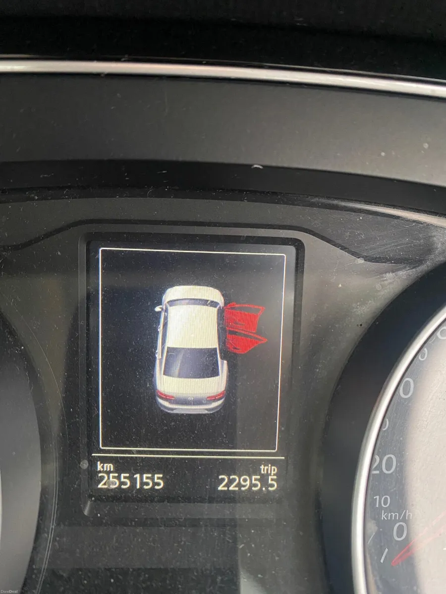 Volkswagen Passat 2015 - Image 4