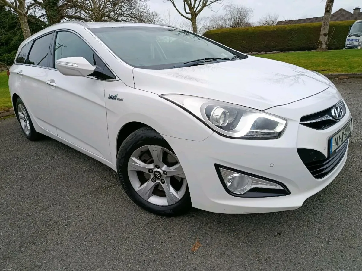 2014 HYUNDAI 140 CRDI NCT 08/26 TAX 7/26 - Image 4