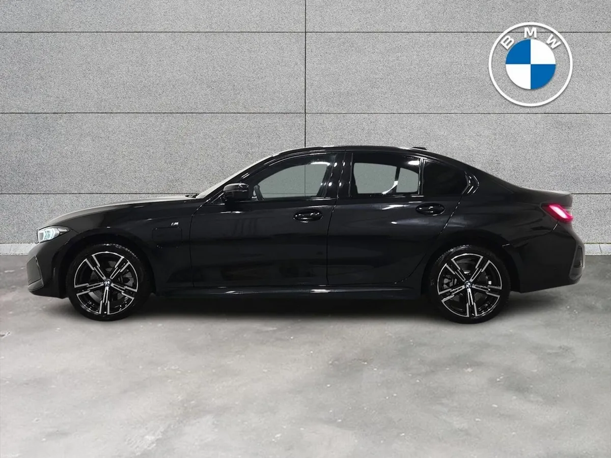 BMW 3-Series 330e M Sport Saloon - Image 3
