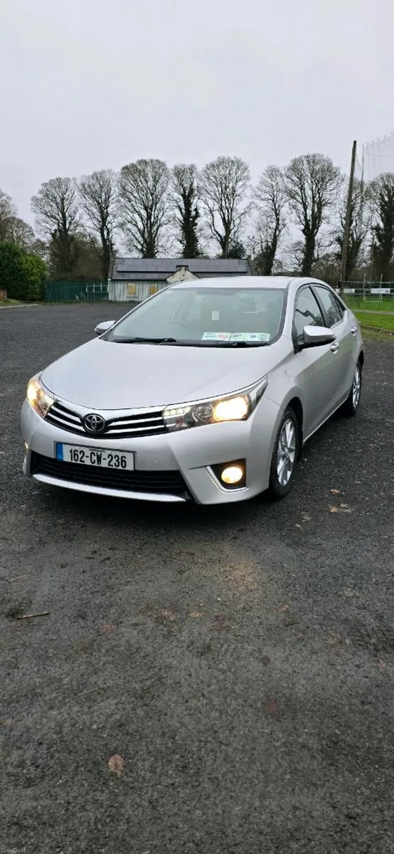 2016 Toyota Corolla - Image 2