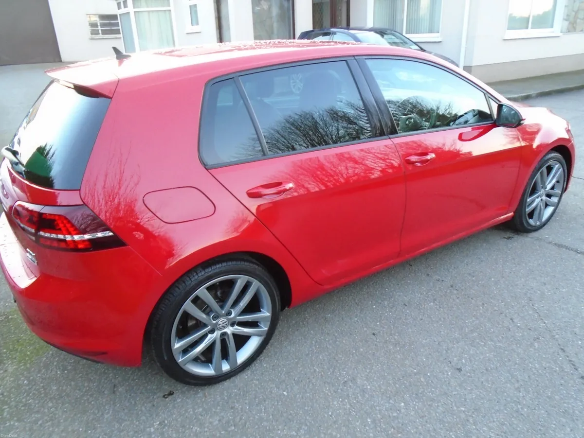 Volkswagen Golf 2017,1.6-tdi,Leather,Heated Seat, - Image 6