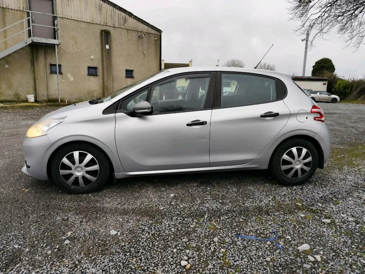 2014 Peugeot 208 Diesel - Image 3
