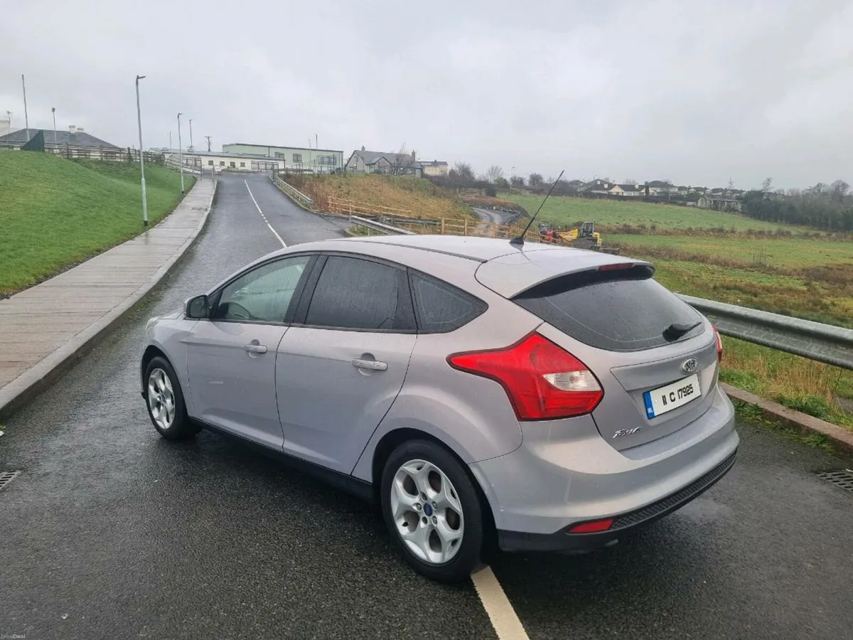 ☆2011 Ford Focus (New NCT)☆ - Image 4