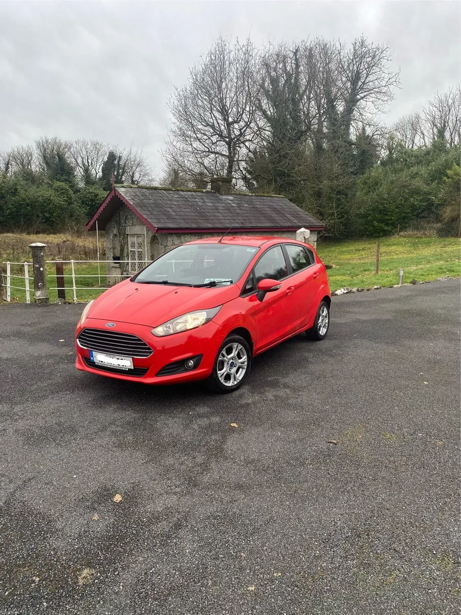 Immaculate Ford fiesta 1.2 - Image 2