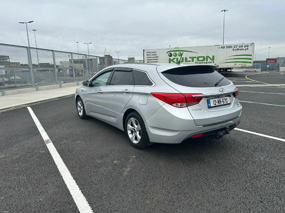 Hyundai i40 2012 - Image 3