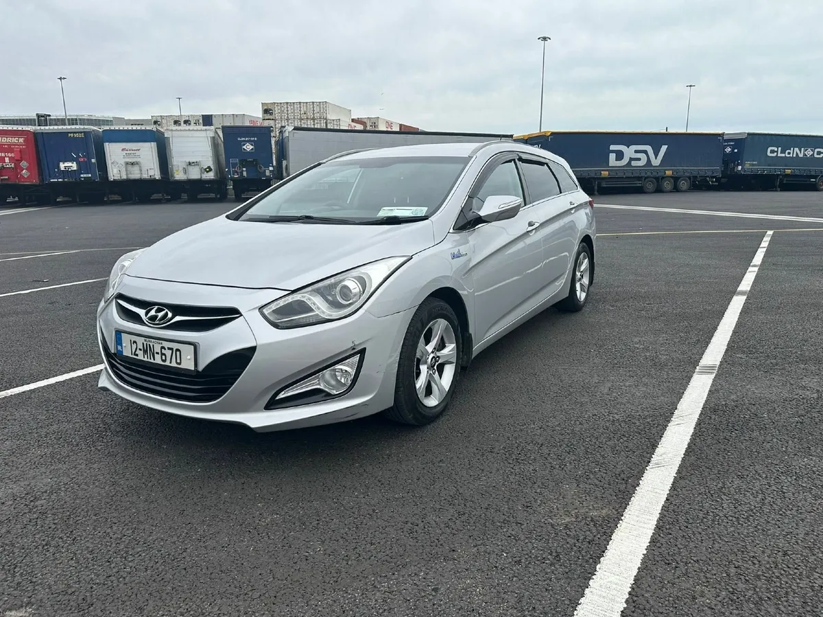 Hyundai i40 2012 - Image 1