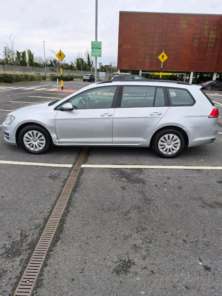 Volkswagon golf estate 1.6 TDI DSG - Image 1