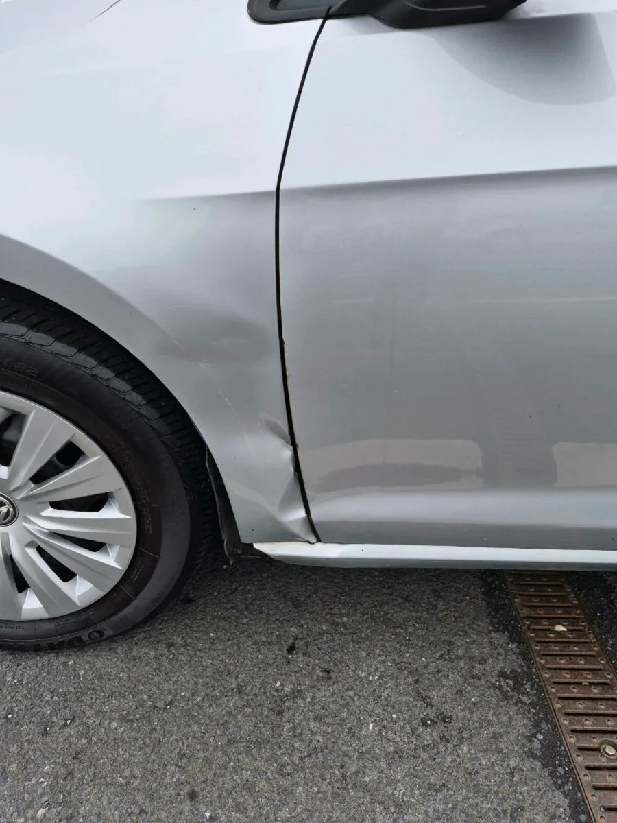 Volkswagon golf estate 1.6 TDI DSG - Image 3