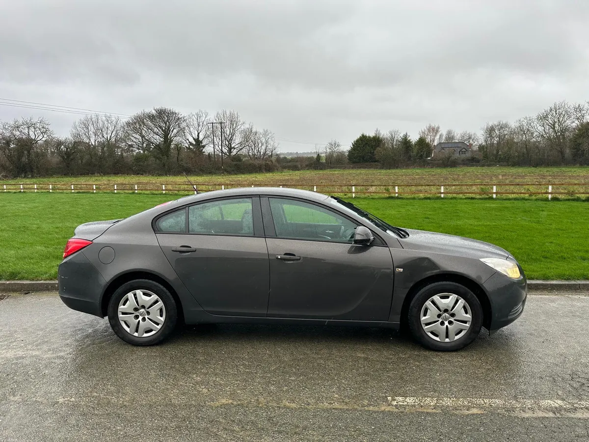 Opel Insignia 2013 Nct 8/2026 - Image 2