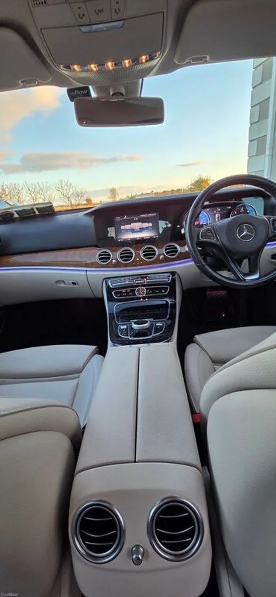 2016 (162) Mercedes-Benz E-Class (Exclusive Model) - Image 1