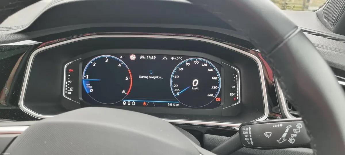 Volkswagen T-Roc 2023 - Image 4