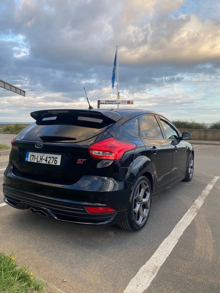 Ford Focus 2017 - Image 1