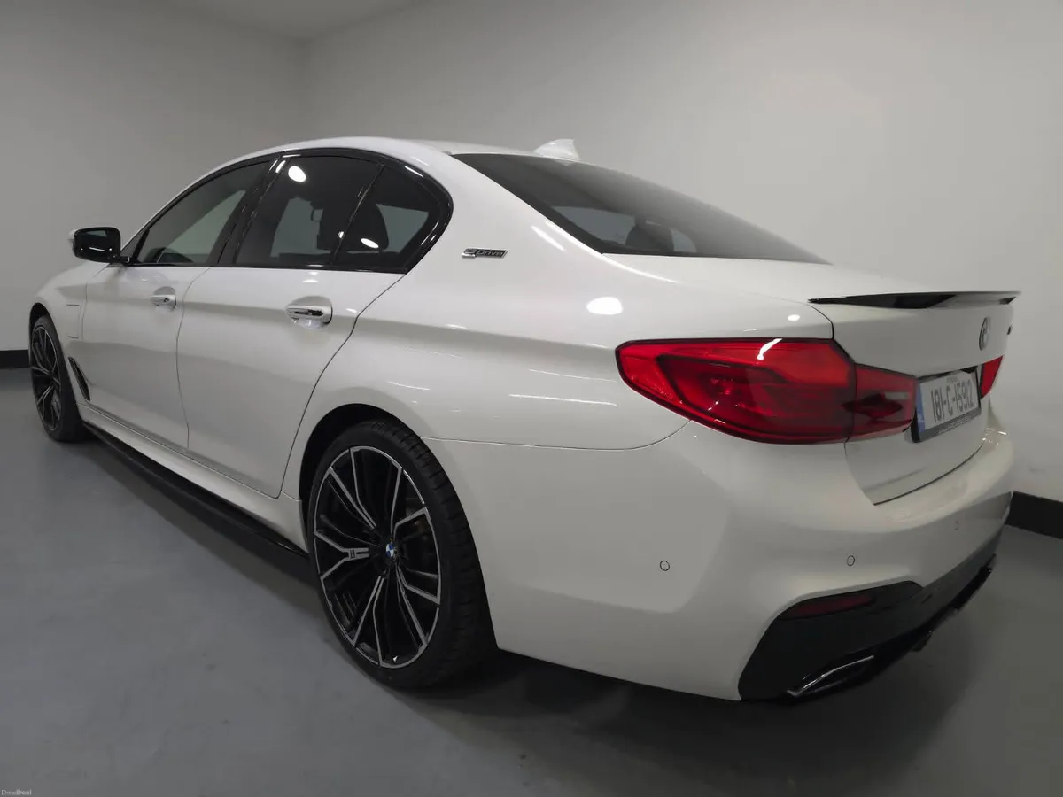 BMW 530E M-Sport M-Performance - Image 2