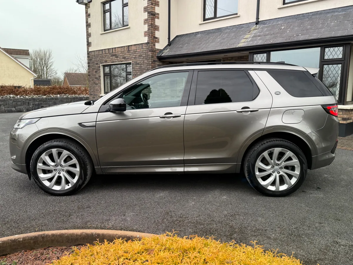 Immaculate 221 Land Rover Discovery Sport PHEV! - Image 4
