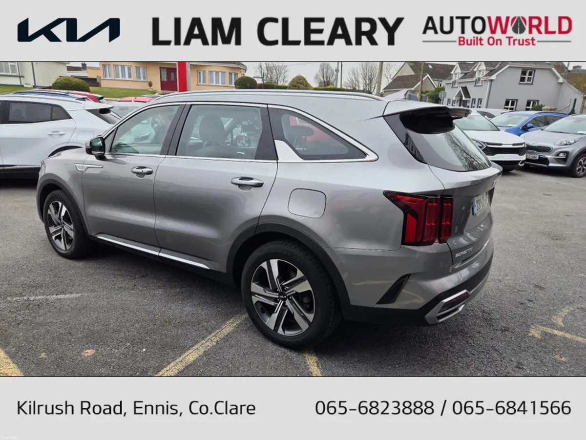 Kia Sorento PHEV K3 5DR  AUTO 7 SEATS - Image 5