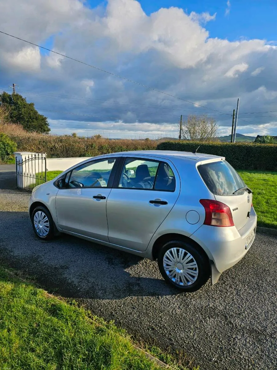 Toyota yaris - Image 2