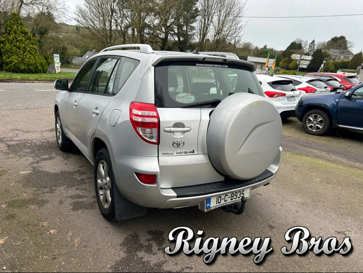 Toyota RAV4 RAV4 2.2 D-4D 4X4 LUNA '10 4DR - Image 4
