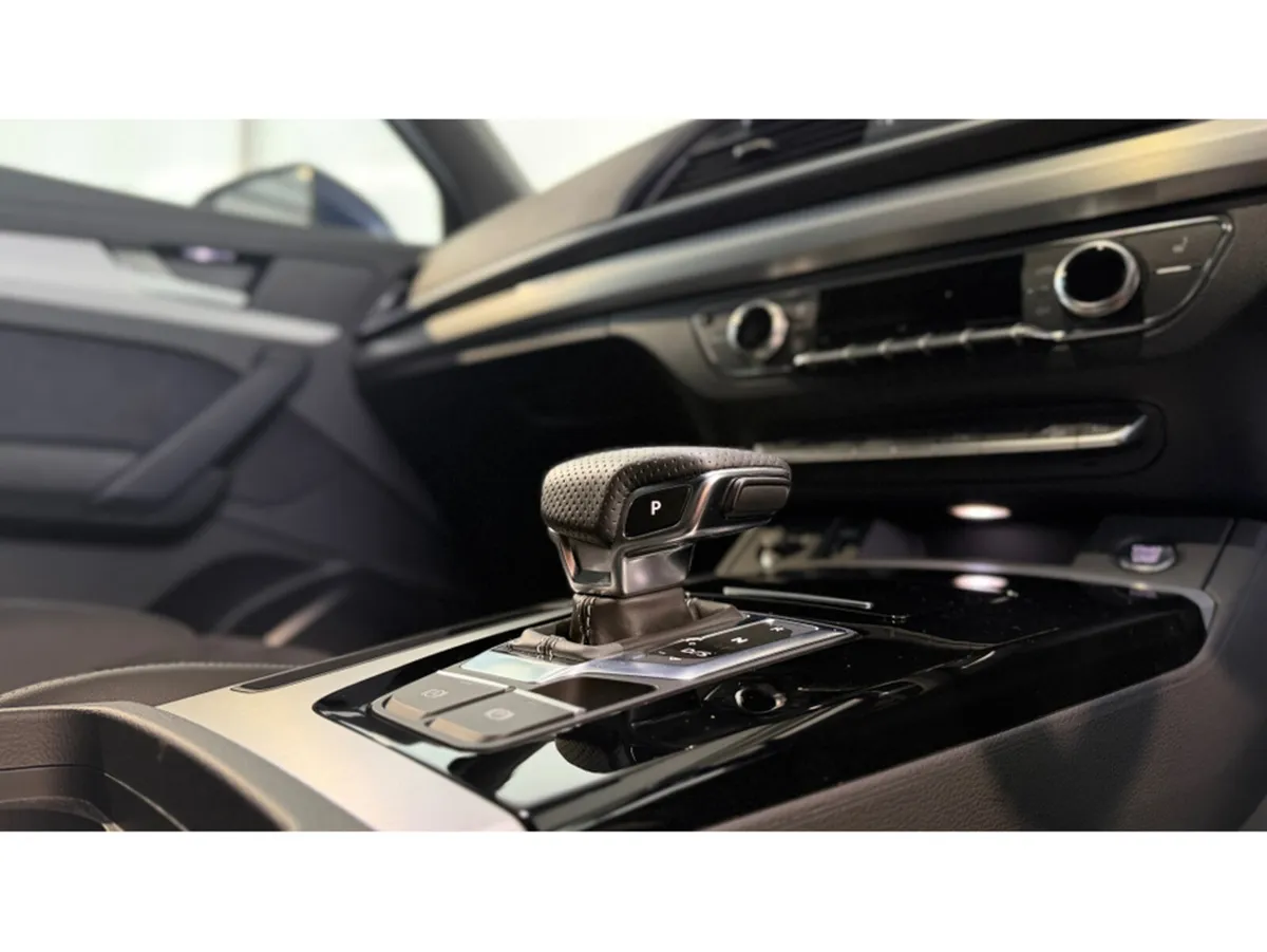 Audi Q5 S LINE 50 TFSI E QUATTRO - Image 4