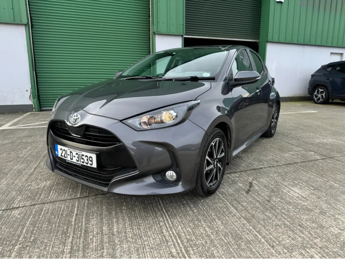 Toyota Yaris 1.5 LUNA SPORT AUTO- 1 OWNER IRISH CA - Image 2