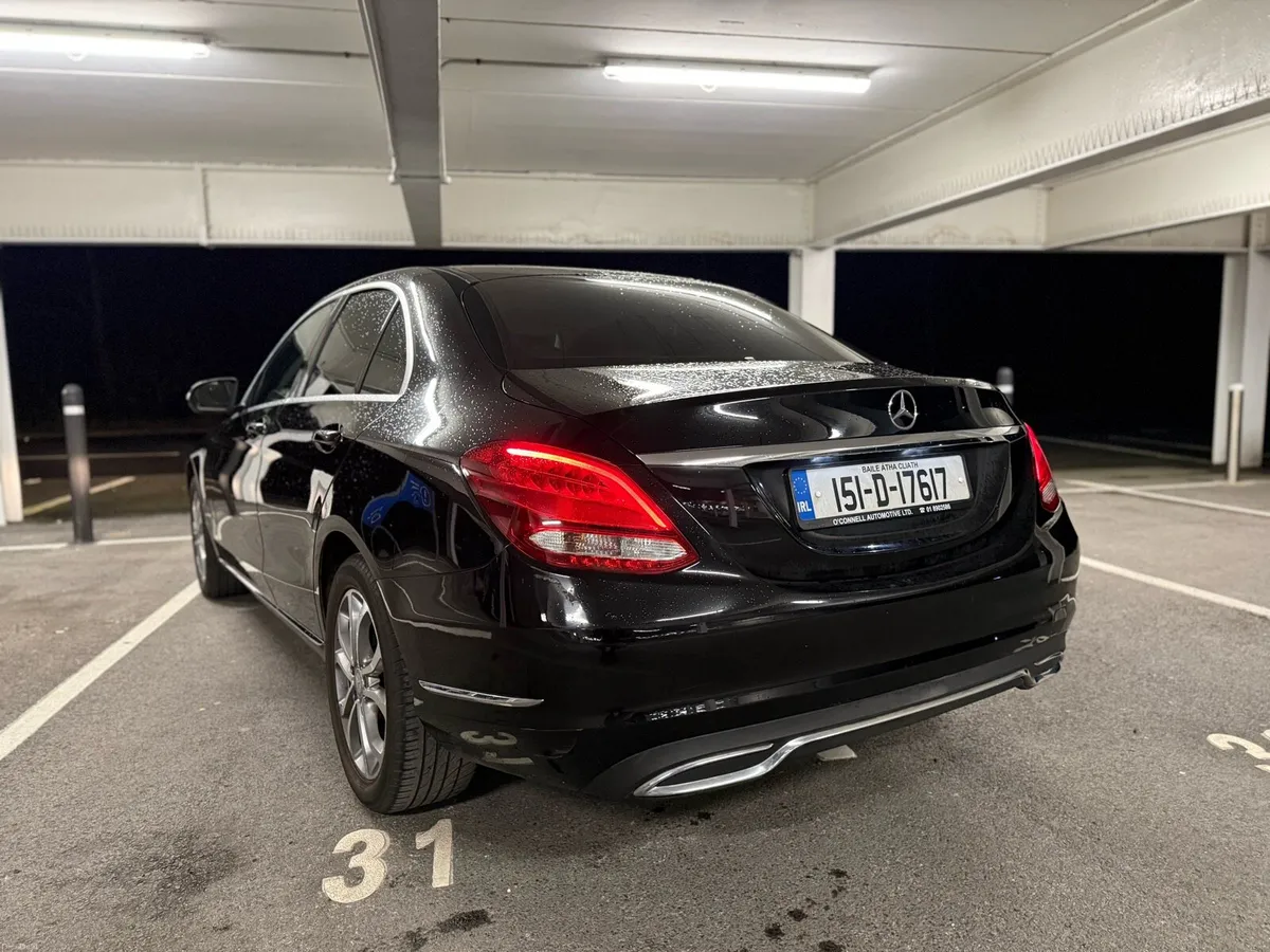 MERCEDES C CLASS *GREAT MAIN DEALER SERVICE HSTORY - Image 2