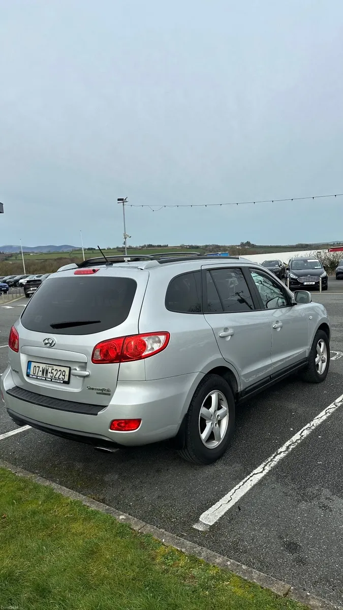 Hyundai Santa Fe 2007 - Image 1