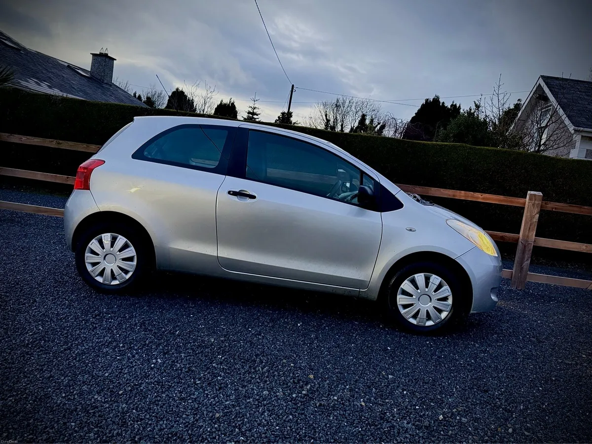 Toyota Yaris €2450 - Image 4