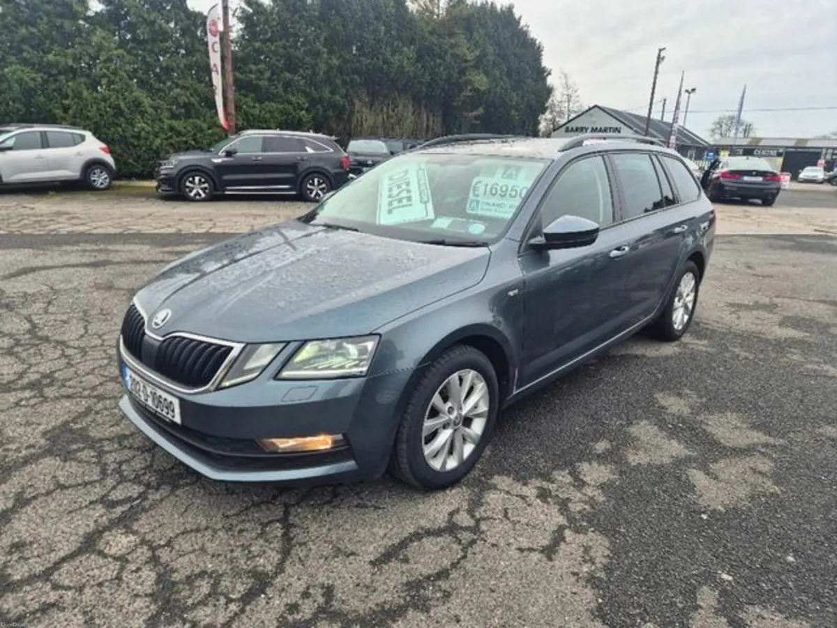 Skoda Octavia 2.0tdi 150HP Soleil Edition (Touring - Image 3