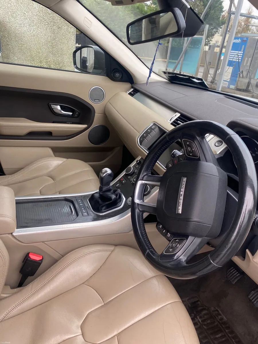 Land Rover Range Rover Evoque 2015 - Image 4