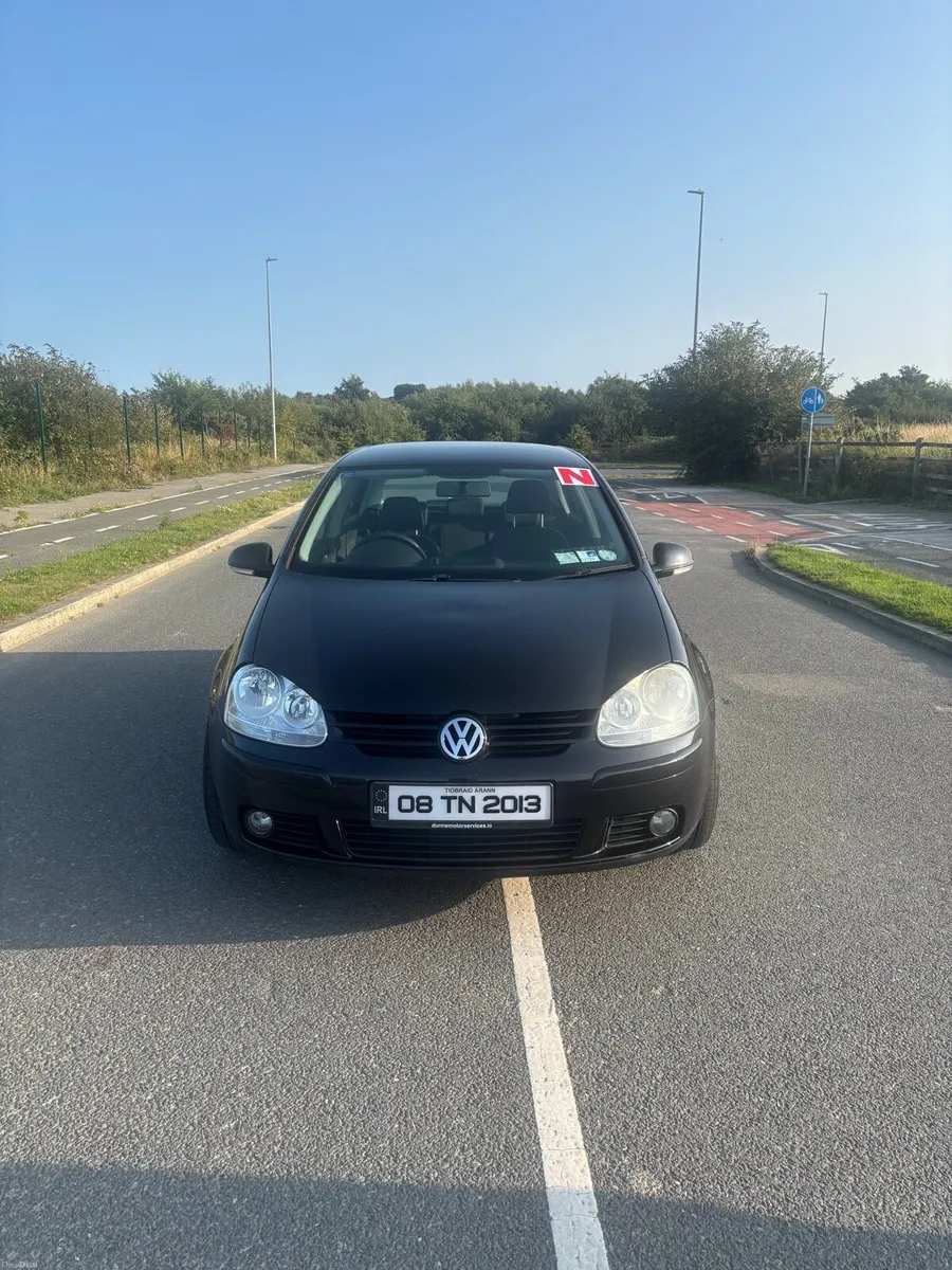 2008 Volkswagen Golf - Image 1