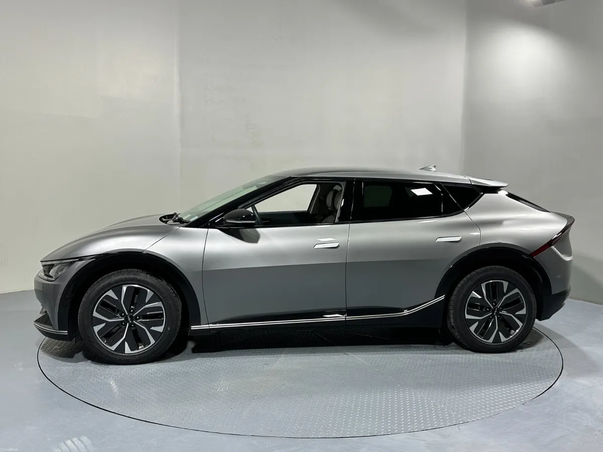 Kia EV6 Earth 77.4 KW/H Battery 500 KMS Range 221 - Image 4