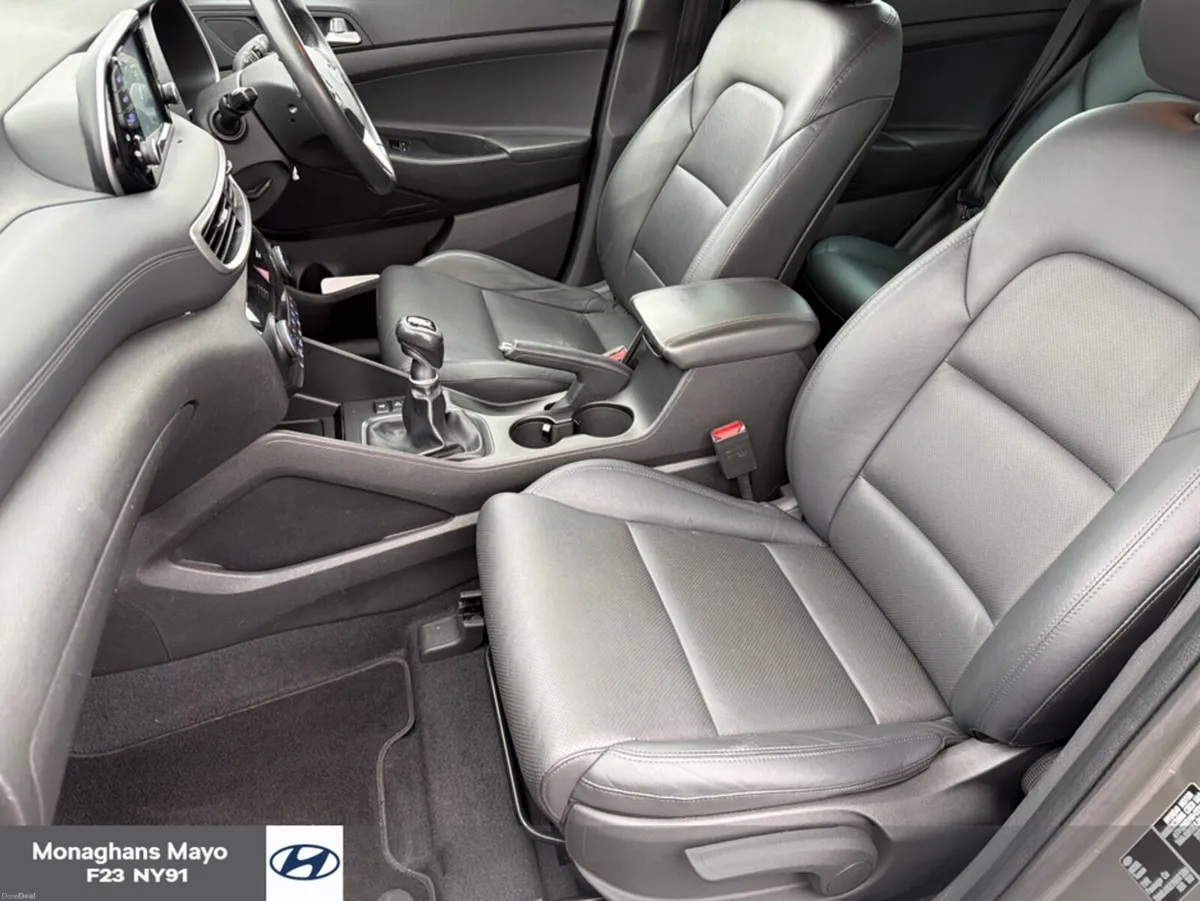 Hyundai Tucson EXECUTIVE 1.6 DIESEL - Image 4