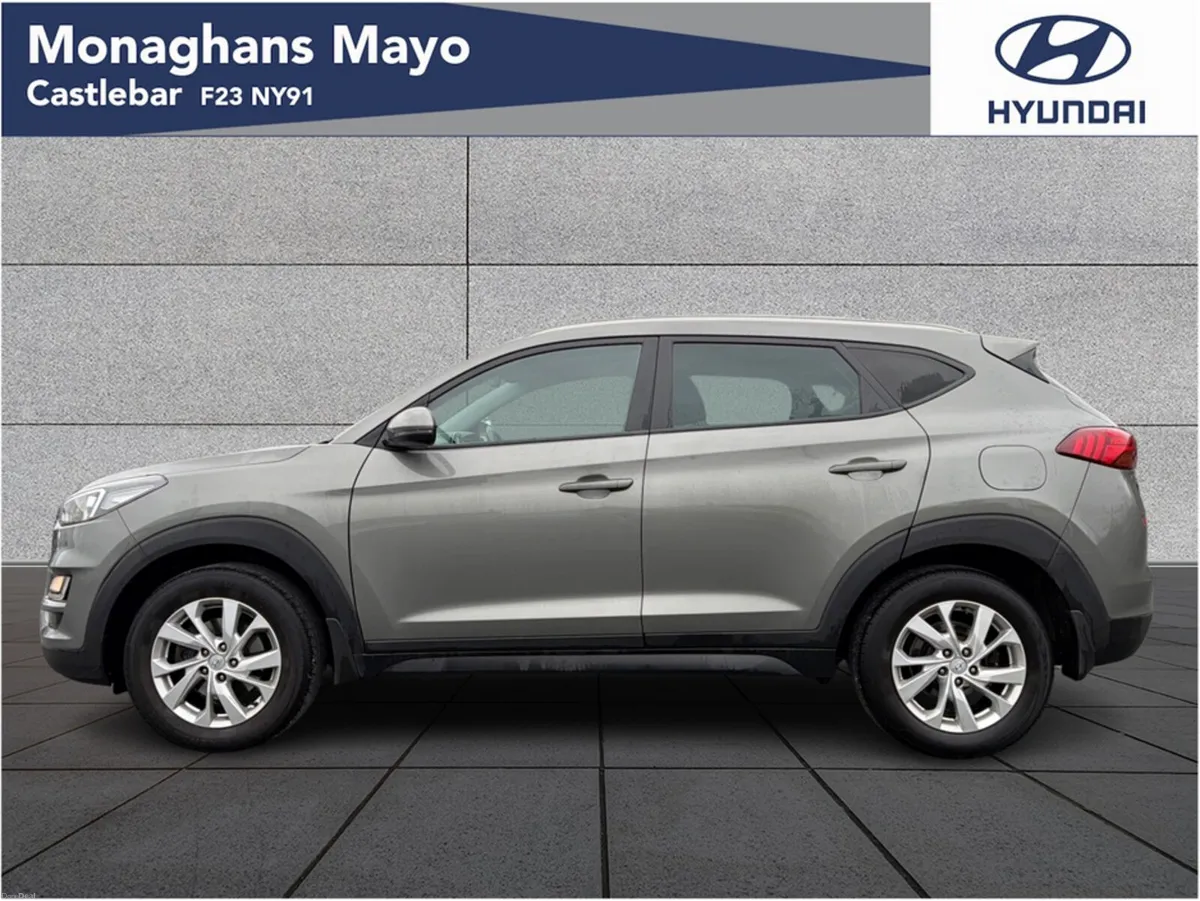 Hyundai Tucson EXECUTIVE 1.6 DIESEL - Image 6