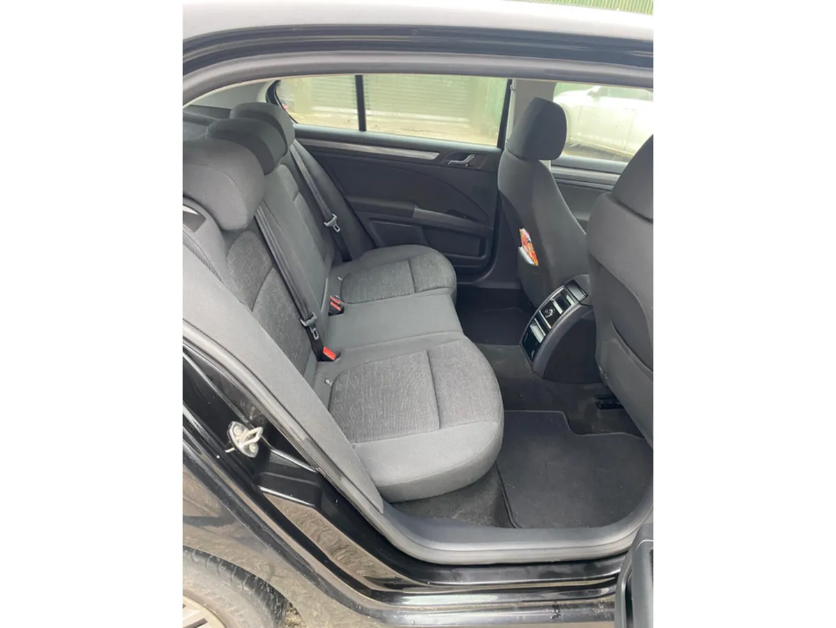 Skoda Superb Active - Image 5