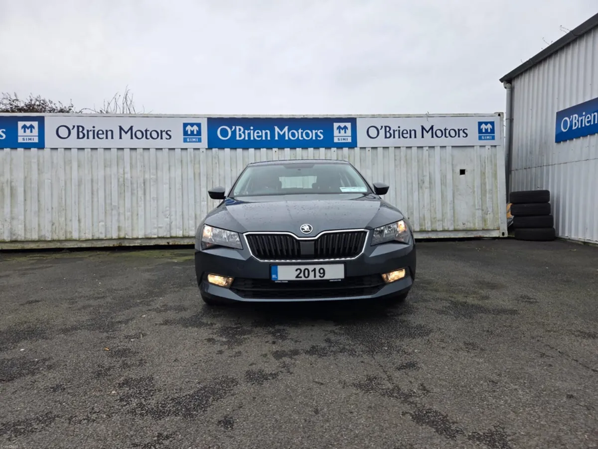 Skoda Superb 1.6 TDI S - Image 2