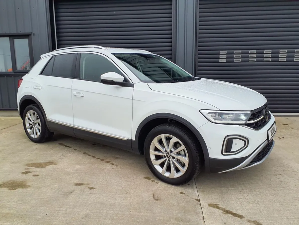 Volkswagen T-Roc 2.0 TDi Sport DSG 150PS - Image 1