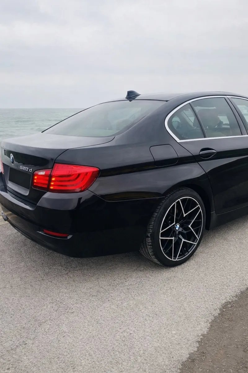 BMW 5 Series Automatic 2013 - clean car - Image 2