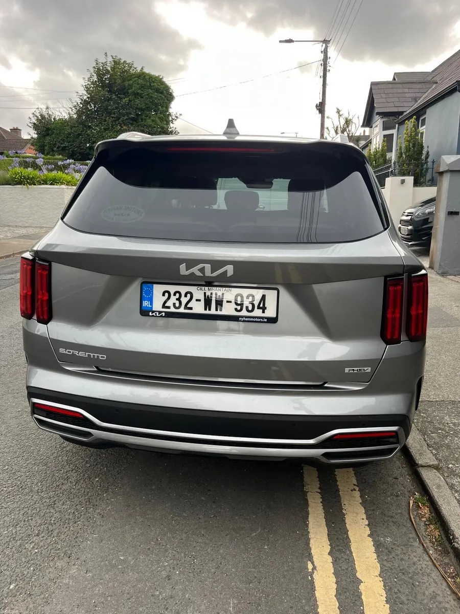 Kia Sorento 2023 - Image 3