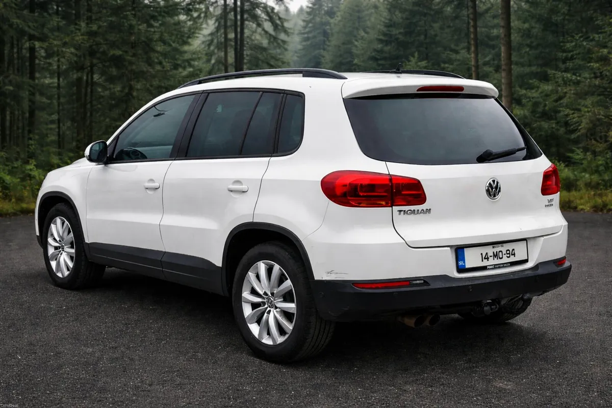 141 VOLKSWAGEN TIGUAN 2.0 TDI 150 —LOW KMS —- - Image 3