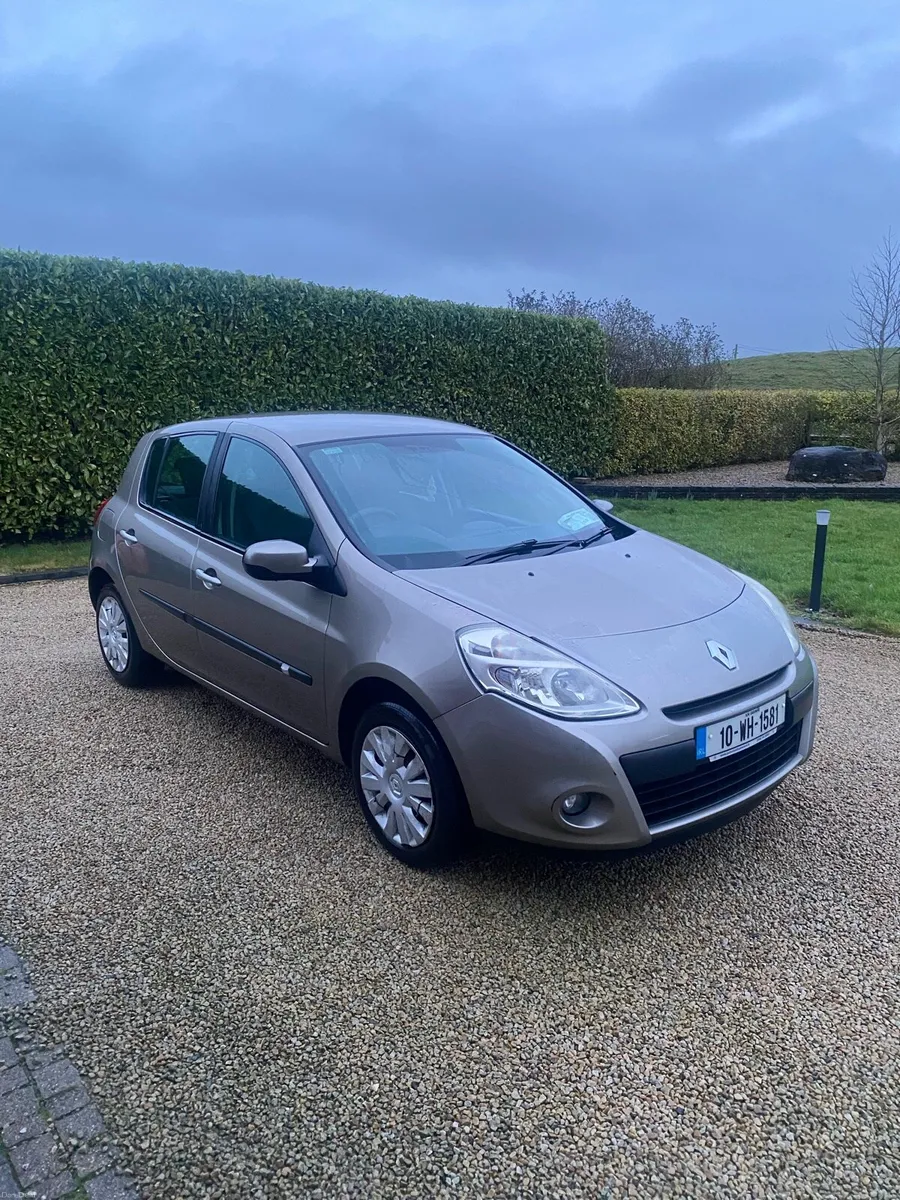 Renault Clio 2010 1.5L Diesel - Image 2