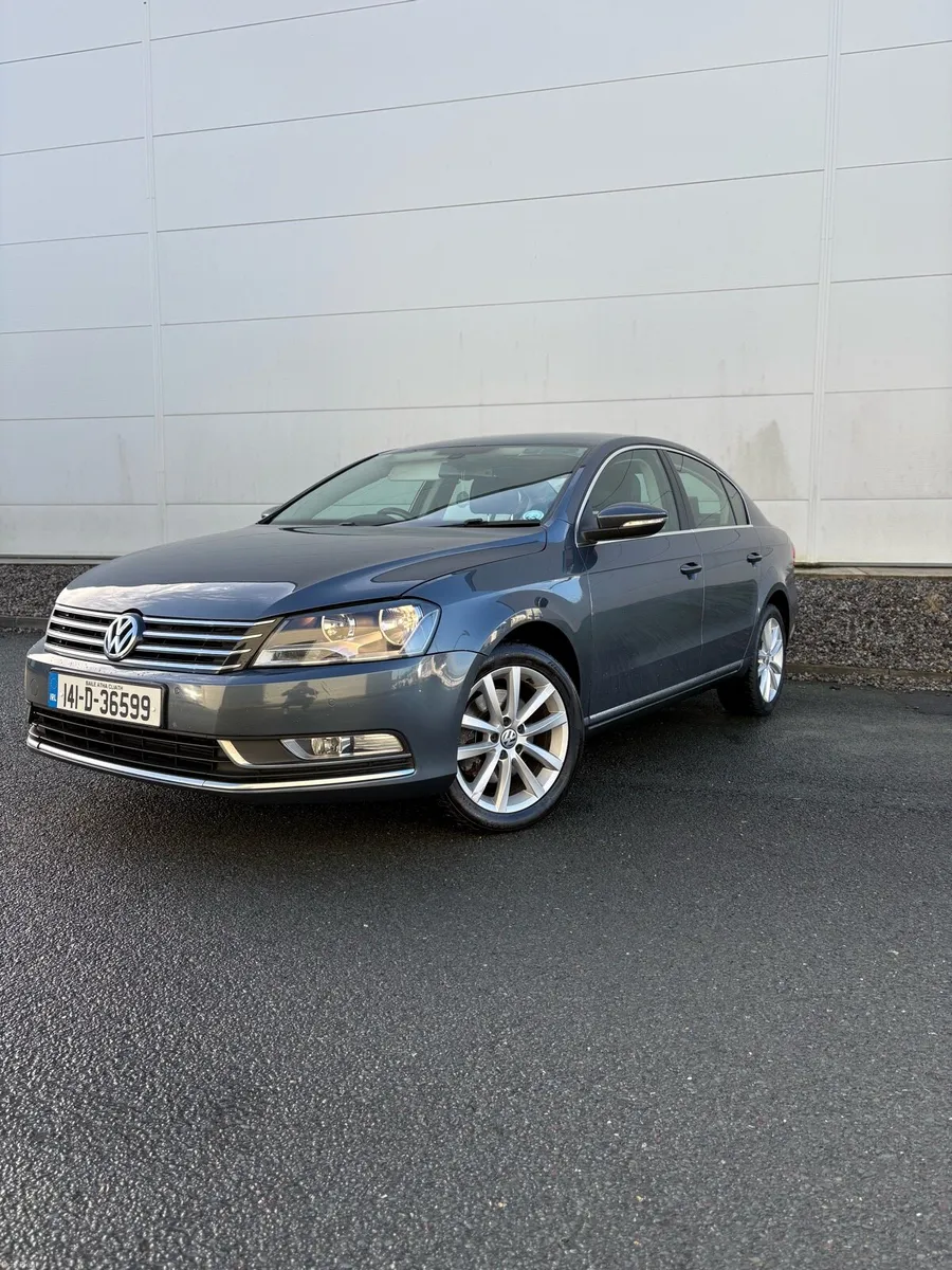 Volkswagen Passat 2014   *1 Owner* - Image 1
