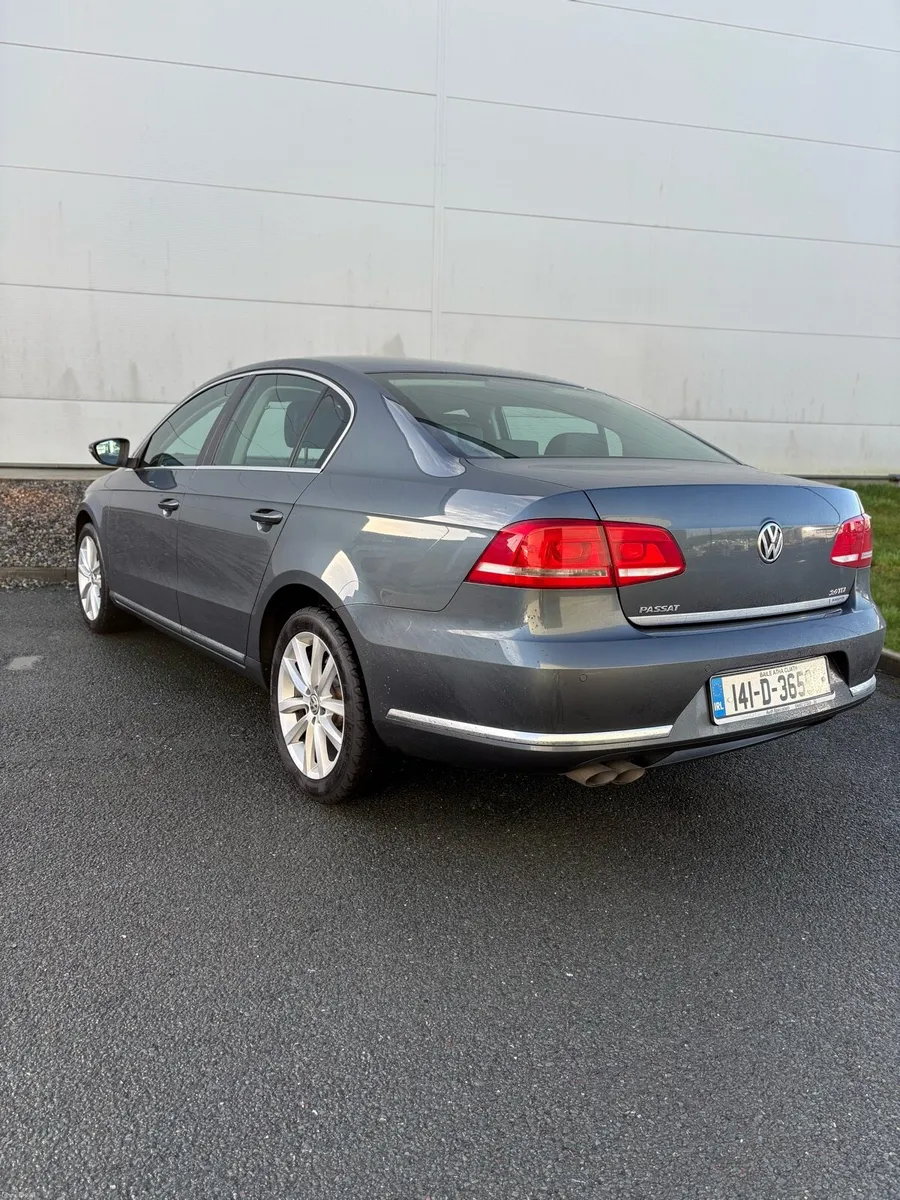 Volkswagen Passat 2014   *1 Owner* - Image 4