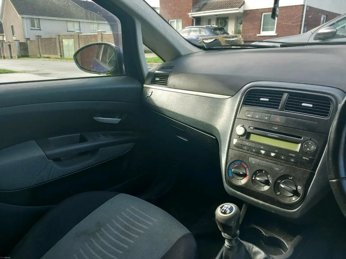 Fiat Punto 1.2 Petrol - Image 4
