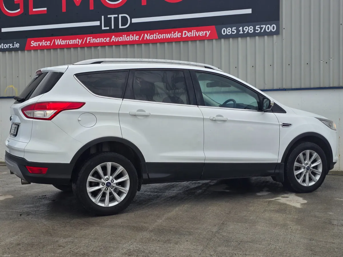 FORD KUGA 2016 HIGH SPEC TITANIUM MODEL - Image 4