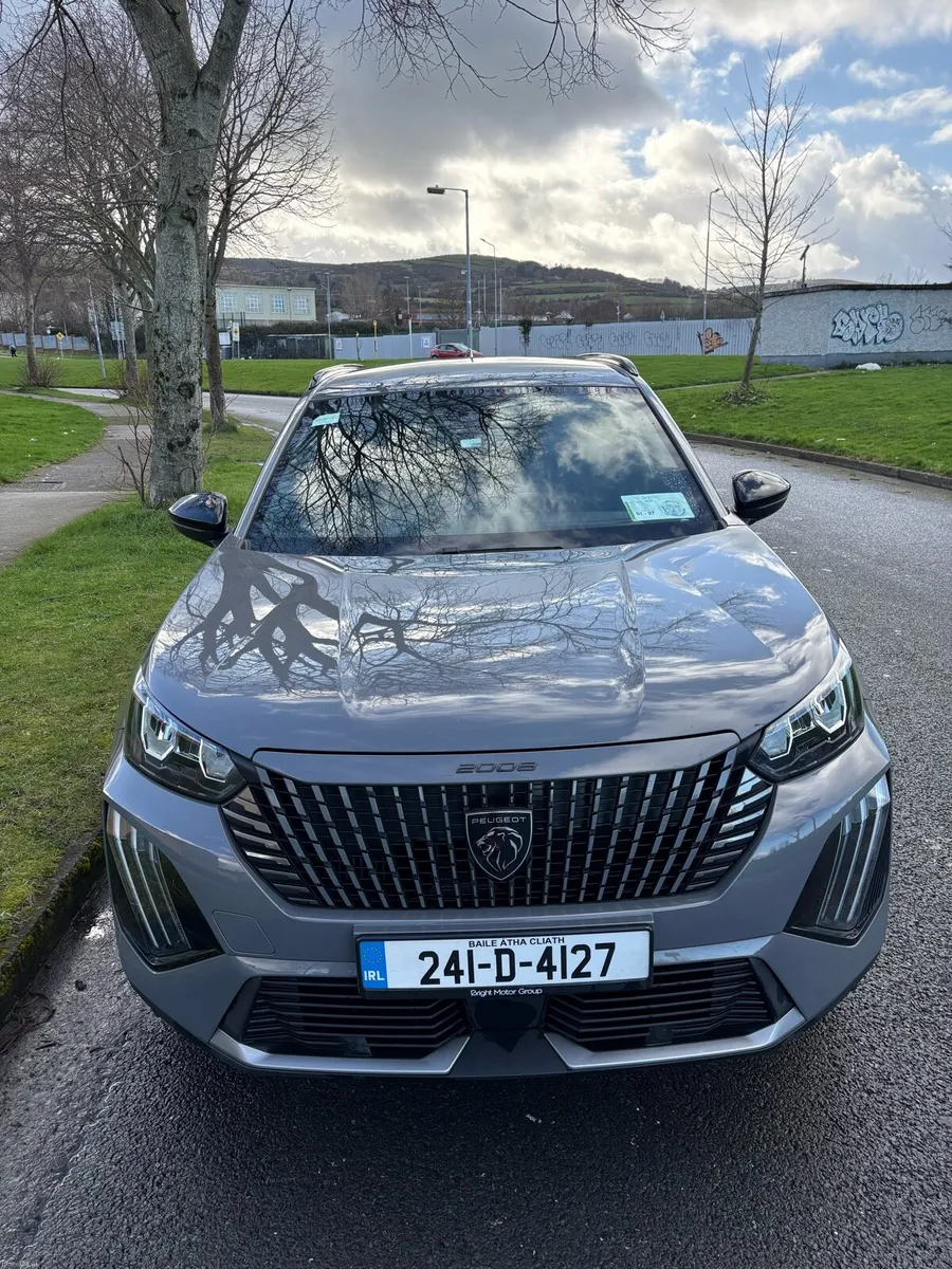 Peugeot 2008 ALLURE 1.2 130bhp - Image 2