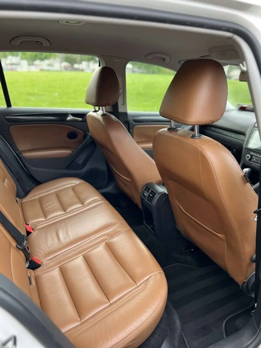 2012 Volkswagen Golf - Image 4