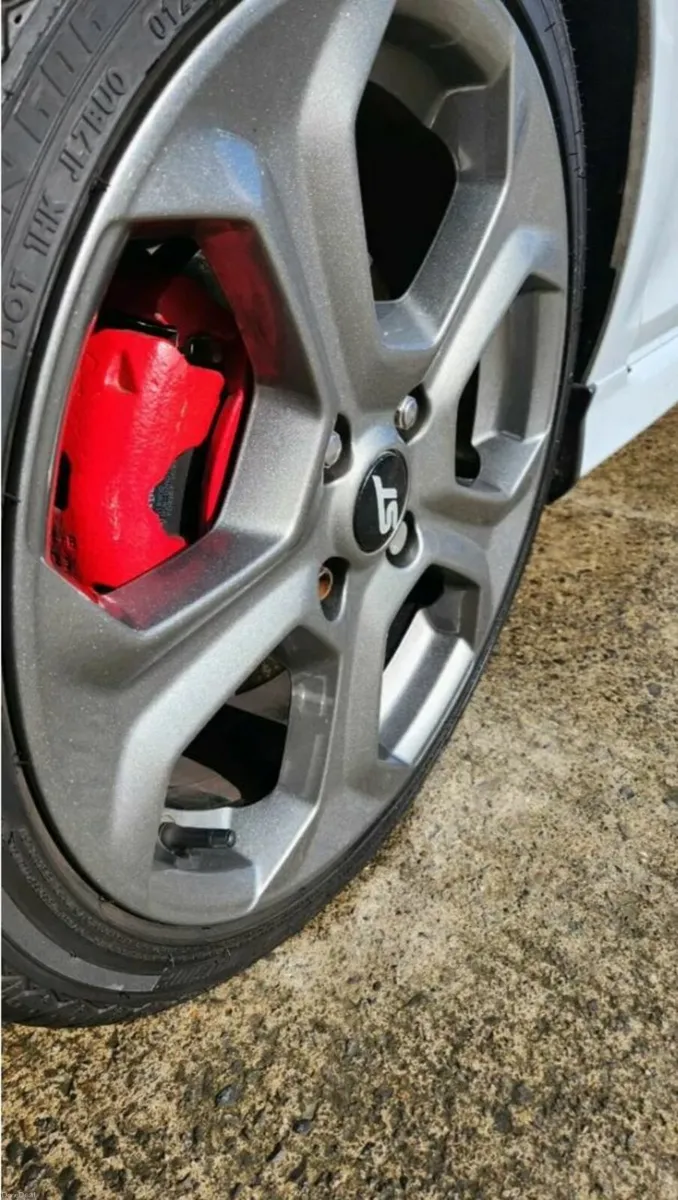 Ford Fiesta ST 2013 - Image 4