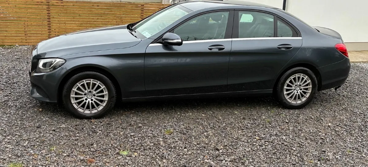 Mercedes-Benz C-Class 2015 - Image 4