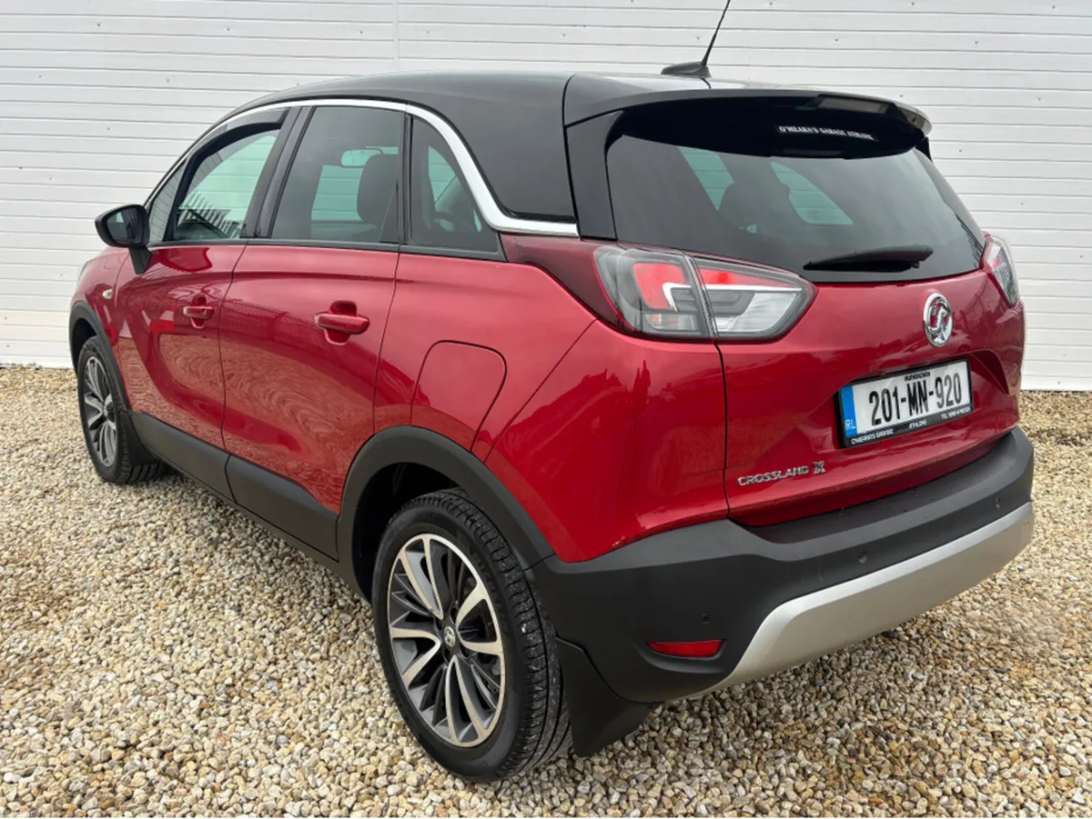 Opel Crossland X AUTOMATIC 1.2T ELITE NAV 130 - Image 2